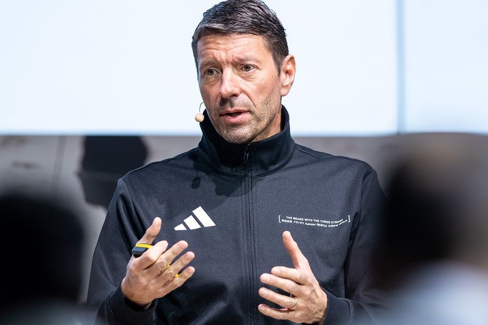 CEO adidas Kasper Rørsted sẽ từ chức vào năm 2023