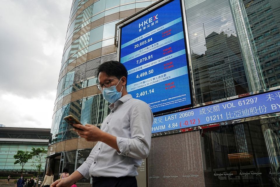 Thị trường châu Á biến động khi IMF, Ngân hàng Thế giới đánh dấu rủi ro suy thoái