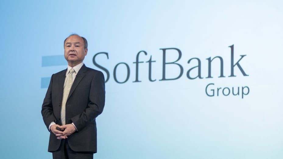 CEO SoftBank tìm kiếm 'liên minh chiến lược' giữa nhà sản xuất chip Arm và Samsung