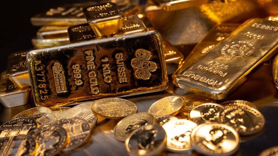 Giá vàng “thu mình” trước áp lực chốt lời của nhiều nhà đầu tư