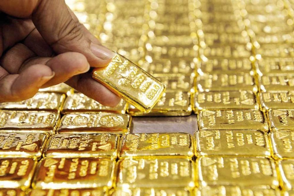 Giá vàng tiếp tục đà tăng, tiến sát mốc 2.000 USD