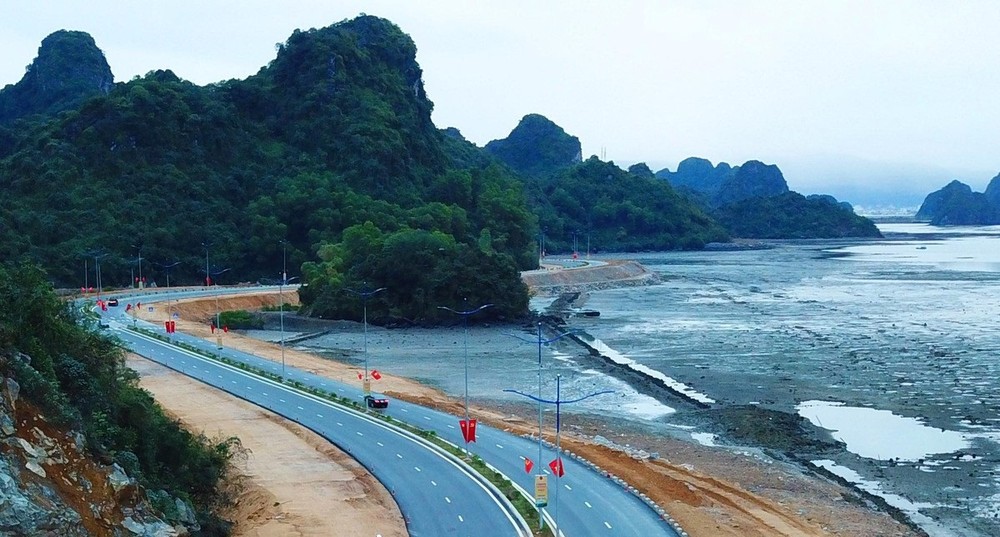 Thủ tướng thúc triển khai dự án cao tốc Ninh Bình - Nam Định - Thái Bình - Hải Phòng