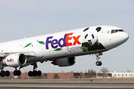 “Vị khách” có 1-0-2 trong chuyến bay FedEx Panda Express 2019