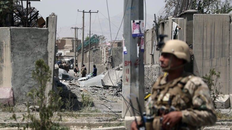 Taliban đồng ý ngừng bắn tạm thời tại Afghanistan