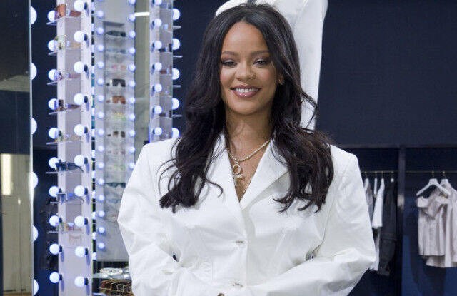 Rihanna tiết lộ quy tắc vàng đối với dòng thời trang xa xỉ