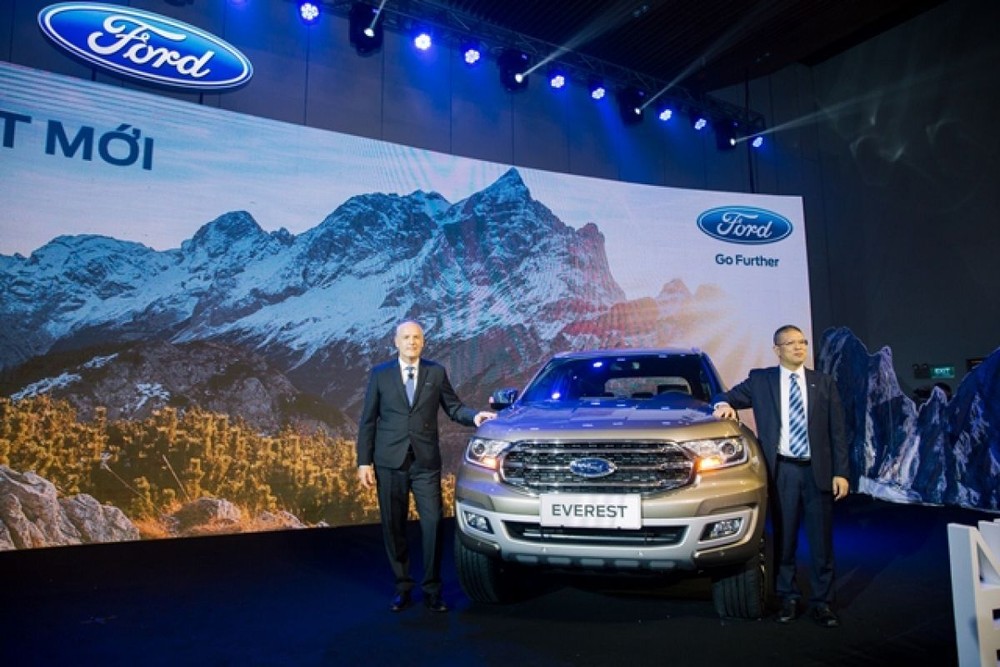Ford Everest 2018 chính thức ra mắt tại Việt Nam, giá giảm hơn so với phiên bản cũ