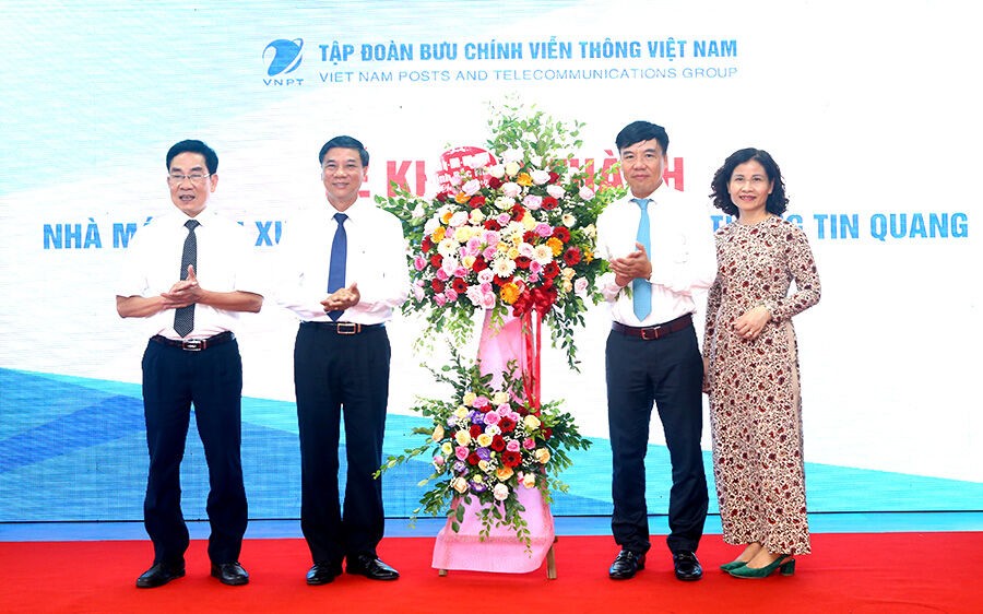 VNPT khánh thành nhà máy sản xuất sợi quang đầu tiên ở Đông Nam Á