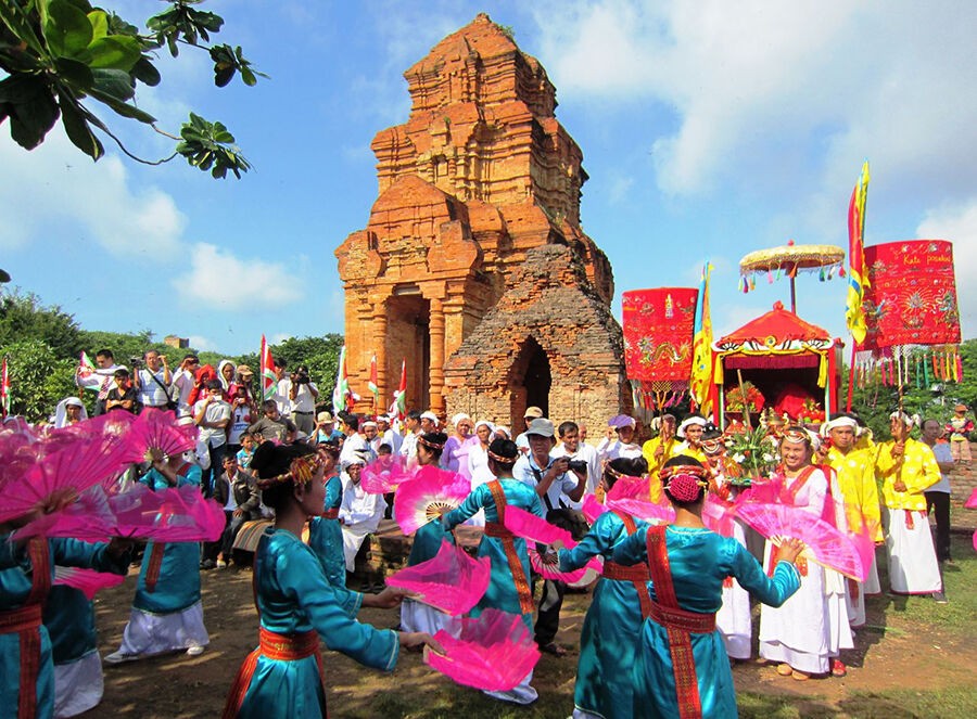 Lễ hội Katê của dân tộc Chăm là Di sản văn hóa phi vật thể quốc gia