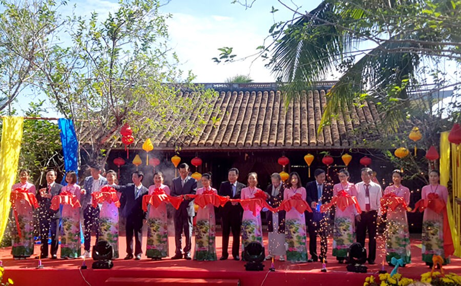 Festival Văn hóa tơ lụa, thổ cẩm Việt Nam và thế giới