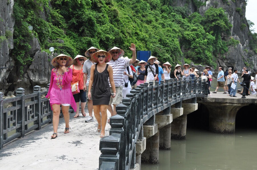 5 tháng đầu năm, khách quốc tế đến Việt Nam đạt hơn 5,2 triệu