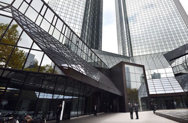 Deutsche Bank chịu trả 95 triệu USD để giải quyết cáo buộc trốn thuế