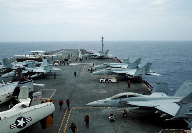 Biển Đông: Hai tàu sân bay Mỹ rầm rộ tập trận “nắn gân” Trung Quốc