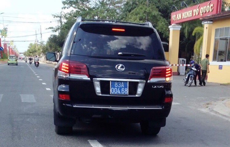 Lại "phát lộ" một công ty “tự nguyện” tặng xe tiền tỷ cho tỉnh Ninh Bình