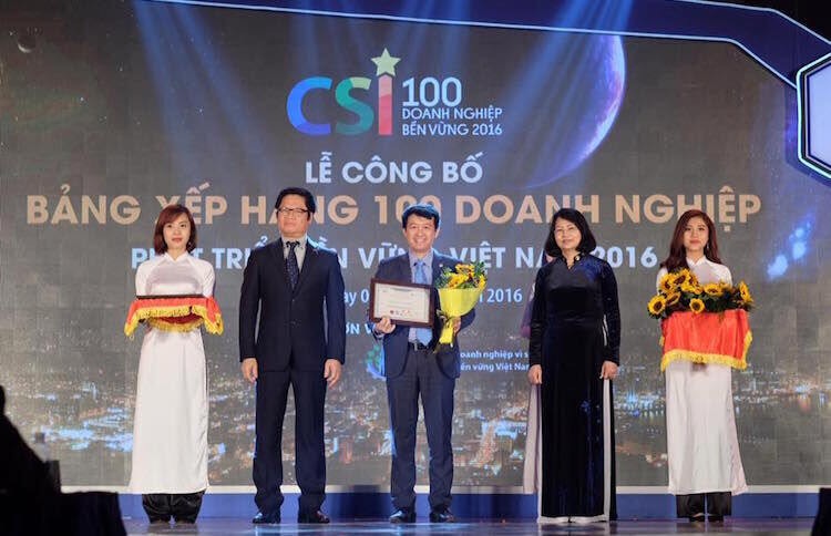 Bảo Việt được vinh danh Top 10 DN bền vững xuất sắc nhất 2016