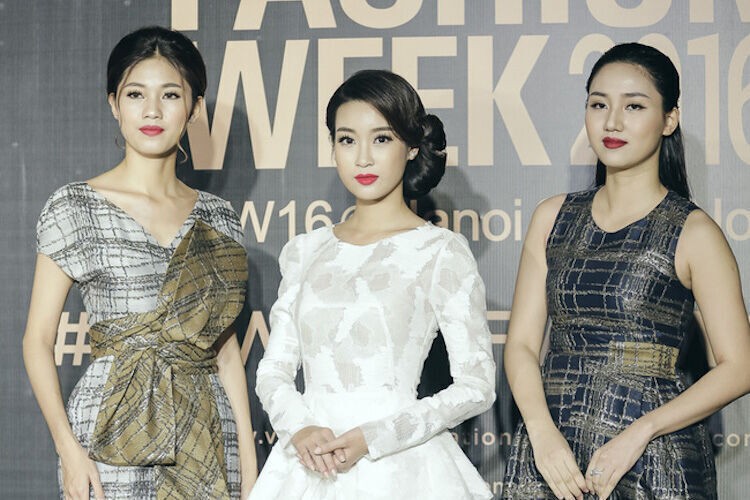 Vietnam International Fashion Week ngày cuối: Dàn mỹ nhân, ngôi sao xúng xính trên thảm đỏ