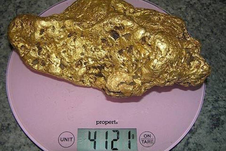 Người đàn ông đổi đời với cục vàng 4,1 kg