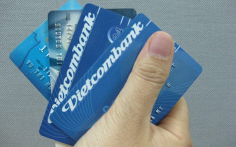 Vụ 500 triệu đồng “bốc hơi”: Lỗi của khách hàng hay Vietcombank?