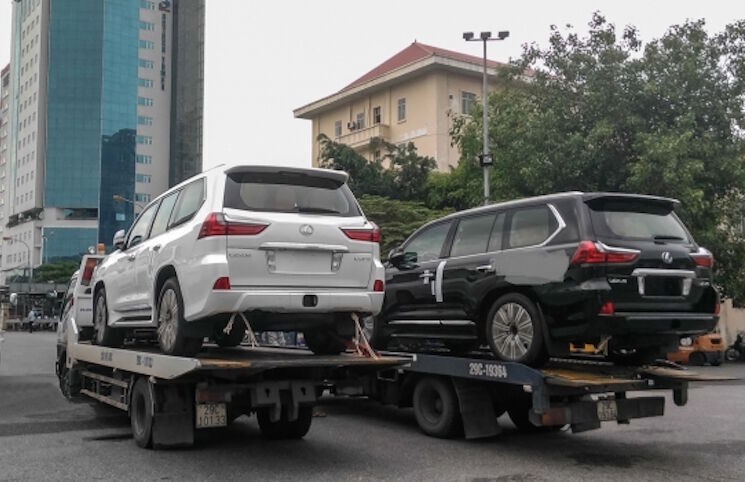Doanh nghiệp “đại gia” tặng 3 xe sang cho Ninh Bình đang ở đâu