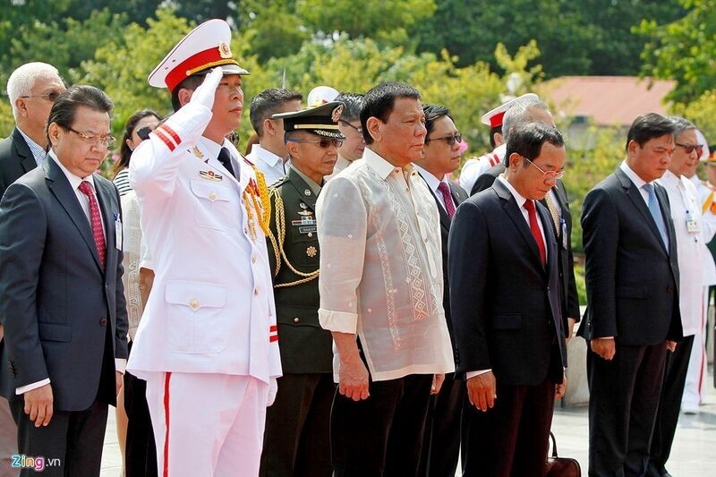 Chủ tịch nước Trần Đại Quang tiếp tổng thống Philippines