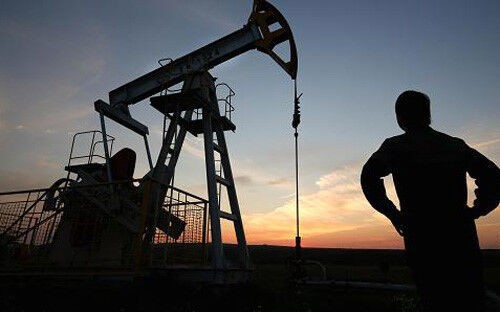 IEA: Thế giới vẫn ngập trong dầu thừa đến cuối năm 2017