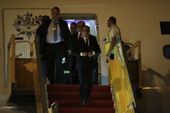 Tổng thống Pháp François Hollande đến TPHCM