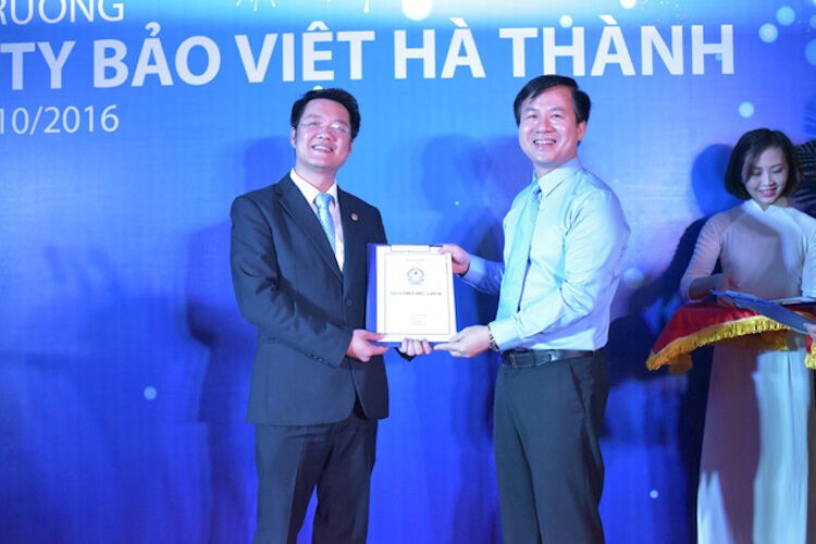 Bảo hiểm Bảo Việt khai trương hai công ty