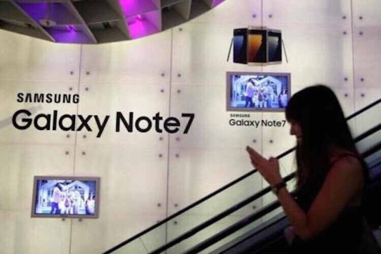 Thị trường tuần qua: “Cơn ác mộng” Galaxy Note 7, ngân hàng đua giảm lãi suất