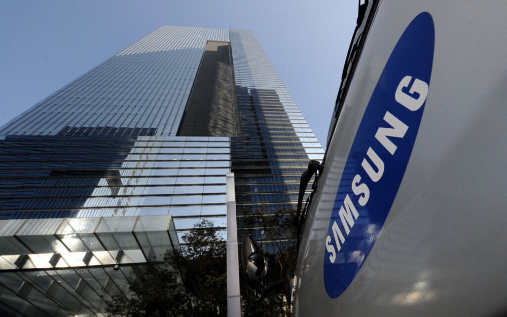 Samsung bị khám xét vì bê bối chính trị của Tổng thống Hàn Quốc