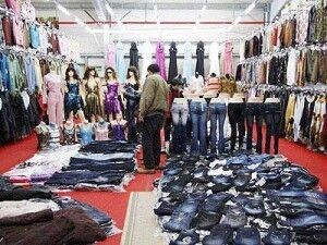 "6 chợ đầu mối lớn ở Việt Nam bán toàn quần áo Trung Quốc"