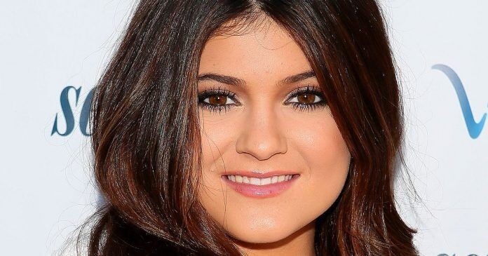 Kylie Jenner doanh nhân tuổi teen giỏi nhất thế giới của Forbes