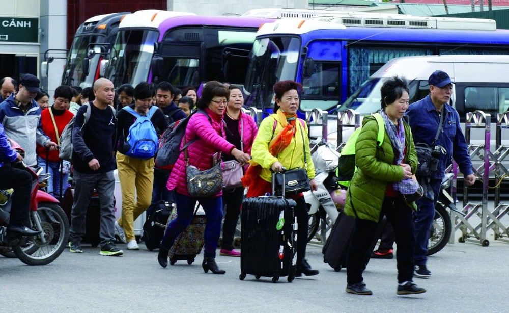 Quảng Ninh: Đóng cửa 15 cơ sở "chỉ đón khách Trung Quốc"
