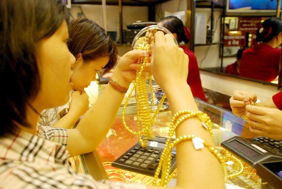 TPHCM có phố kinh doanh vàng bạc, đá quý