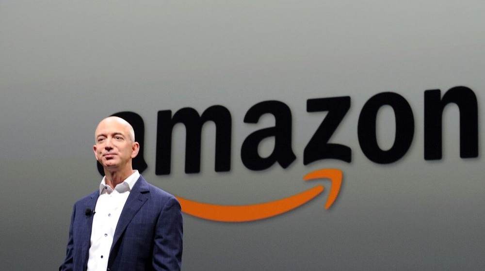 CEO của Amazon sắp vượt Bill Gates trở thành người giàu nhất thế giới