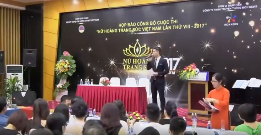 "Nữ hoàng trang sức Việt Nam 2017": Chưa thi đã lại lùm xùm
