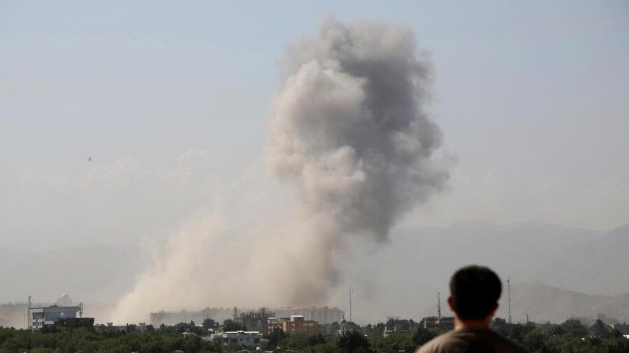 Taliban nhận trách nhiệm vụ tấn công thủ đô Kabul của Afghanistan, gần Đại sứ quán Mỹ
