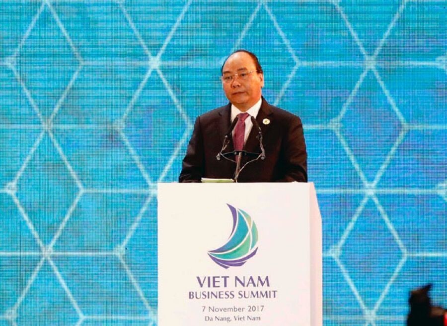 Thủ tướng Nguyễn Xuân Phúc: Chính phủ kiến tạo để doanh nghiệp an tâm kinh doanh