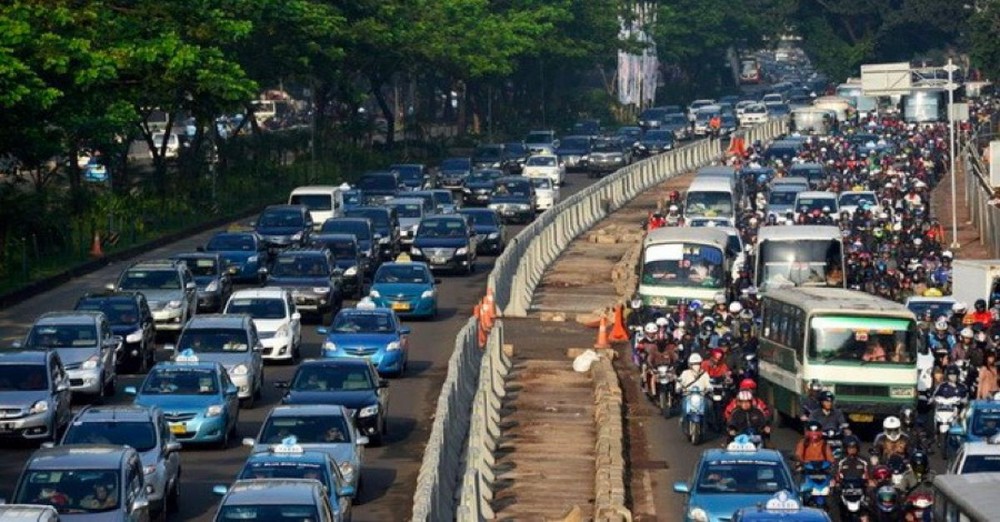 Từ 2019, Indonesia sẽ đánh thuế gây tắc đường?