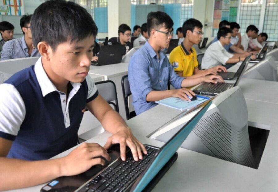 Mức lương trung bình của kỹ sư CNTT Malaysia gấp 2,5 lần của Việt Nam