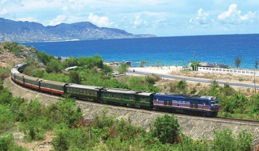 Đường sắt Việt Nam đang bị "bỏ quên"?