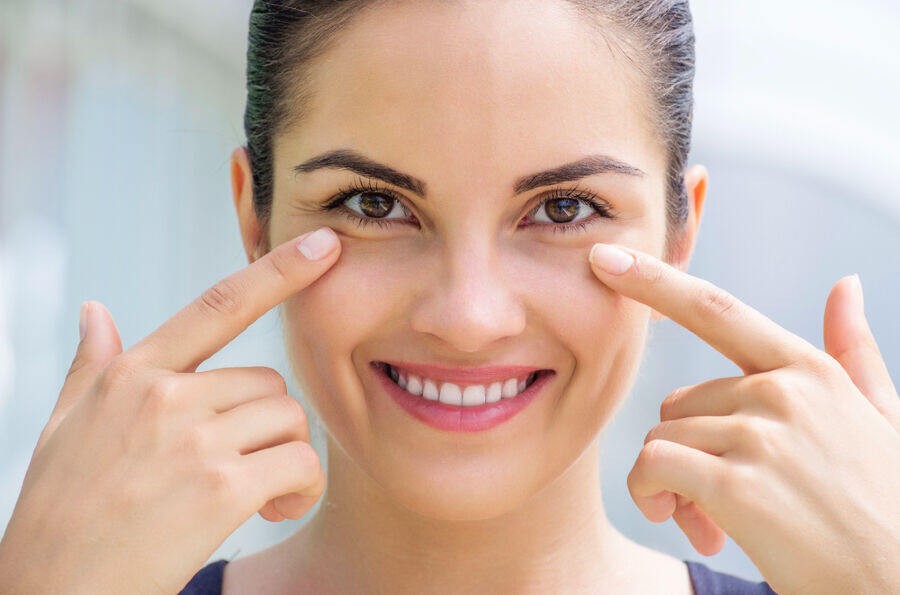 Chăm sóc vùng da quanh mắt: Cách “trẻ hoá” độ tuổi cho làn da