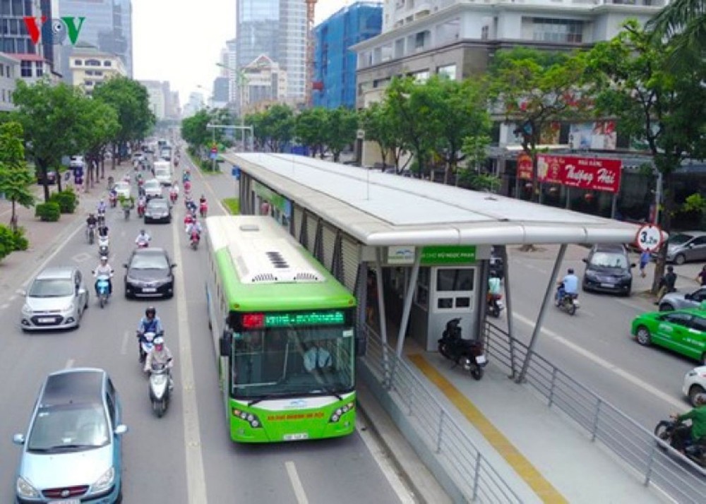 Sau 2 năm, tuyến BRT Hà Nội chỉ đạt 50% công suất