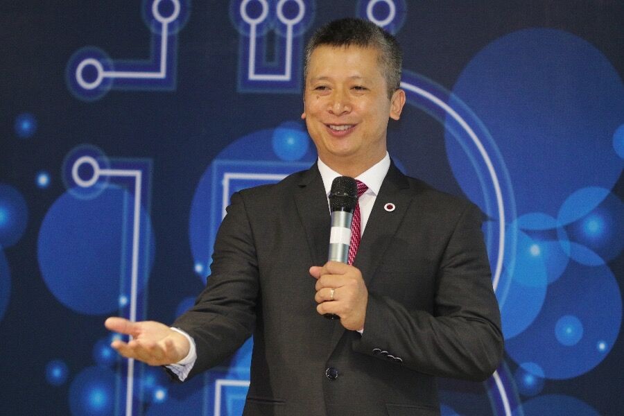 CEO Vietbarter Nguyễn Cao Giang: Bước khỏi “vùng an toàn” để “trao” và “nhận”