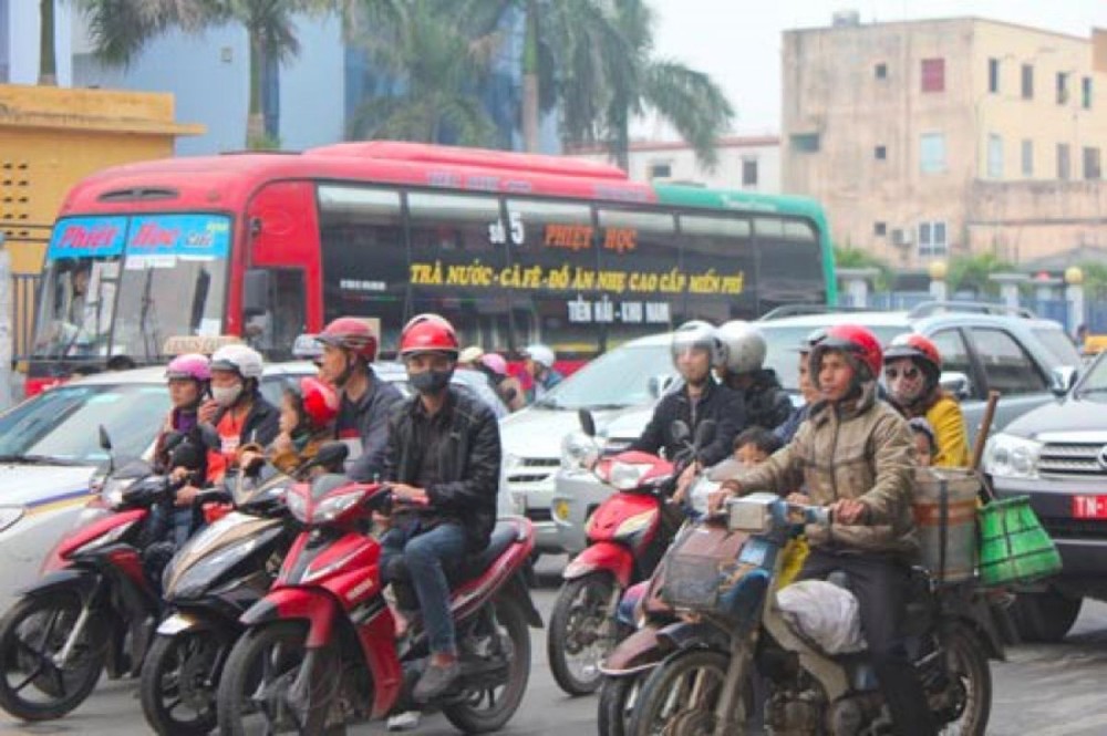 Ô tô nhập khẩu từ Thái Lan tiếp tục đổ về Việt Nam