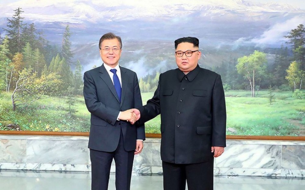 Ông Kim Jong Un lại vừa gặp Tổng thống Hàn Quốc Moon Jae In ở Bàn Môn Điếm