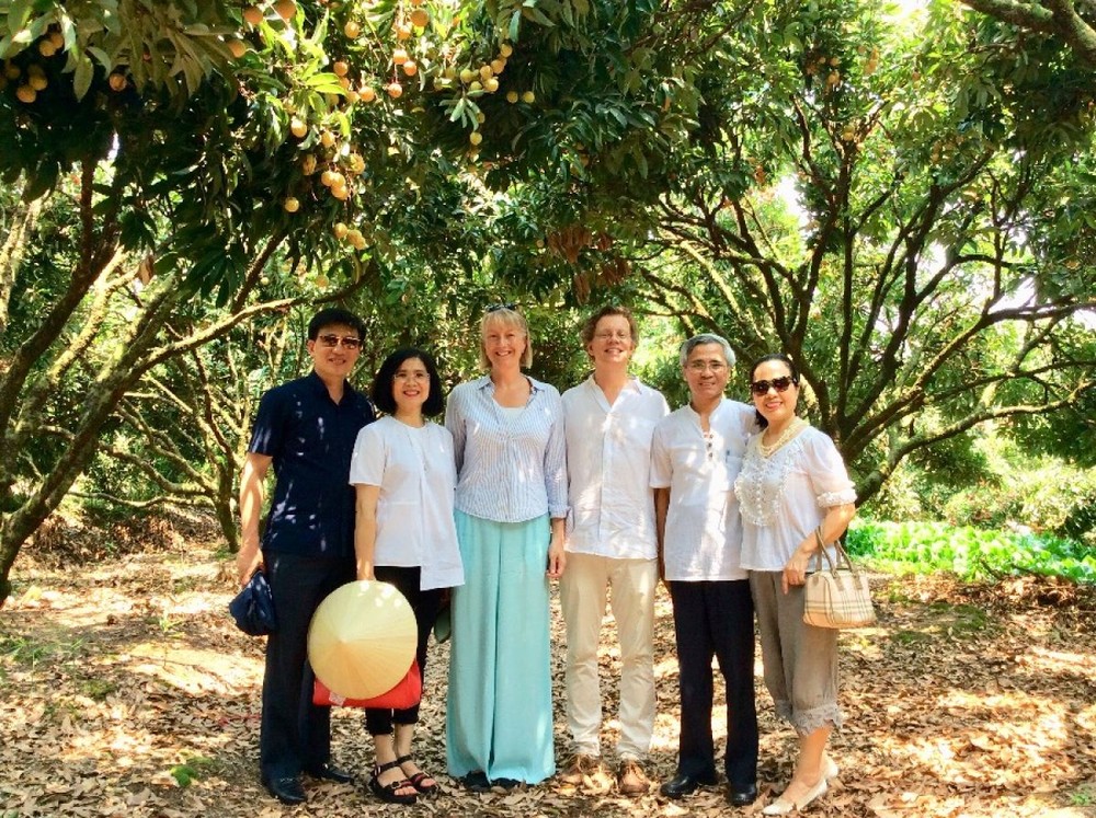 Đại sứ Thuỵ Điển về thăm vùng đất vải thiều Thanh Hà, Hải Dương