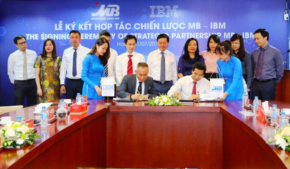 MB Bank ký kết thỏa thuận hợp tác chiến lược với Tập đoàn IBM