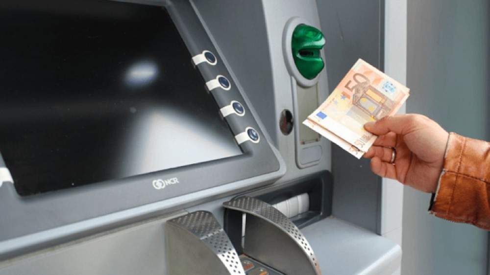 FBI cảnh báo các ngân hàng trên toàn thế giới về vụ tấn công rút tiền ATM lớn