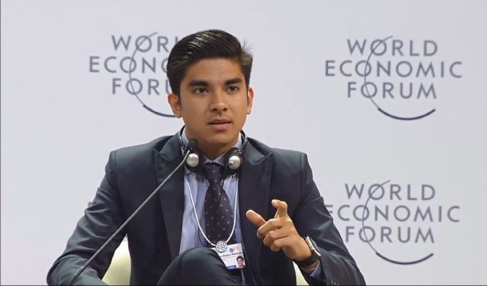Syed Saddiq: Phá vỡ khoảng cách của người trẻ làm chính trị