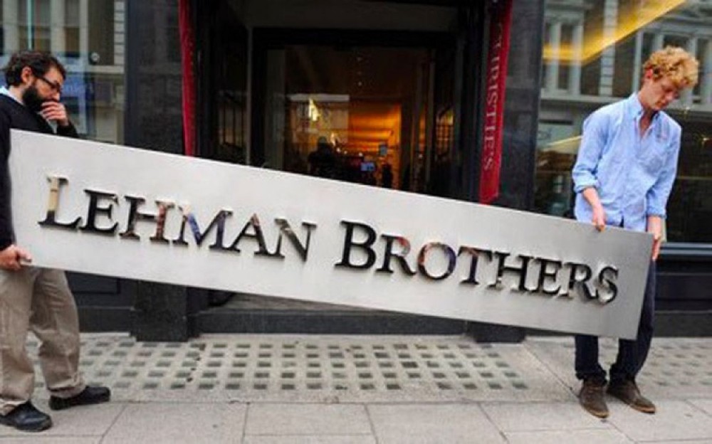 Hai bài học đầu tư từ vụ Lehman Brothers sụp đổ năm 2008