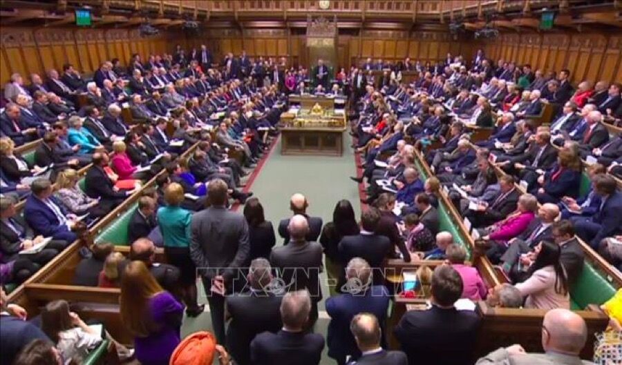 Quốc hội Anh tạm ngừng hoạt động trong năm tuần